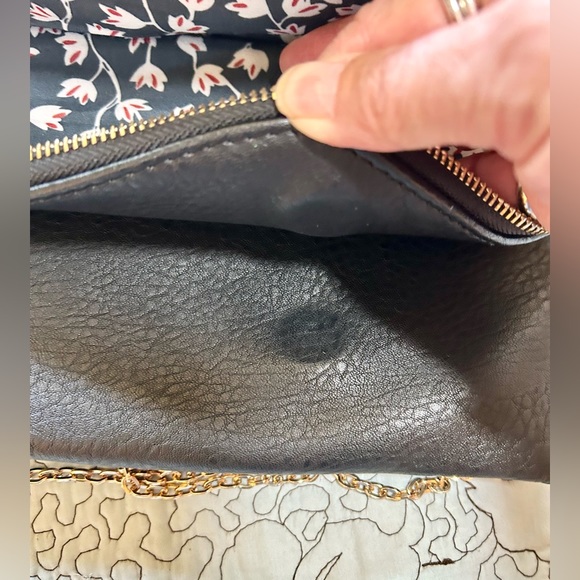 URBAN EXPRESSION Black Vegan Leather Clutch with Gold Chain Strap Handbag. NWOT - Picture 5 of 10